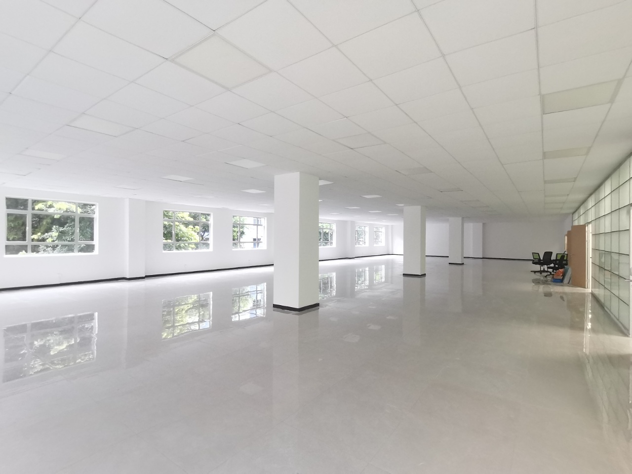 广州办公室出租小型广州，广州一个月合租办公室出租案例